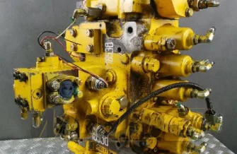 Rozdzielacz Komatsu PC240LC-6 