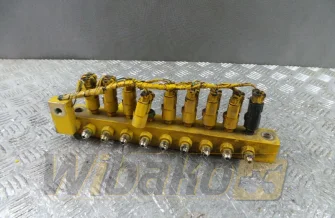Zestaw zaworów Komatsu PC240-6 C-9