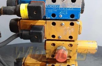 Rozdzielacz Case 988 