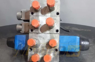 Rozdzielacz Case 688 