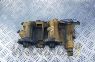 Pokrywa obudowy chłodniczki oleju + podstawa filtra Silnika Caterpillar 3208 7W1763