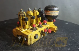 Zestaw zaworów Caterpillar 318 