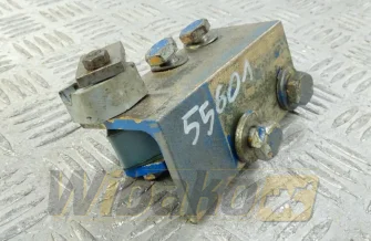 Wspornik filtra wstępnego paliwa Liebherr 9277003