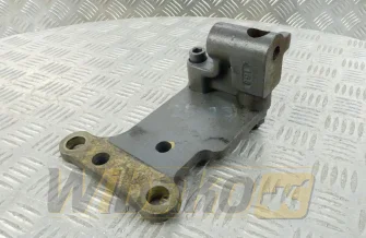 Łapa silnika przód, lewa Deutz 04288660