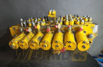 Rozdzielacz Rexroth M8-1001-04/7M8-22VH 509483/4
