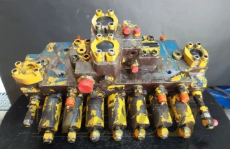 Rozdzielacz Rexroth M8-1129-02/7M8-18 43087225