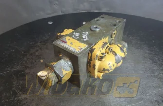 Zestaw zaworów Caterpillar 320 08453503723500C