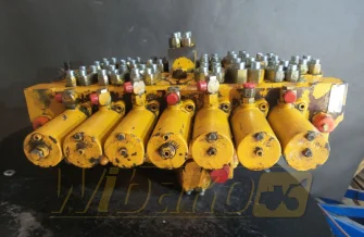 Rozdzielacz Rexroth M8-1001-04/7M8-22VH 509483/4