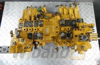 Rozdzielacz Caterpillar 320 M-8