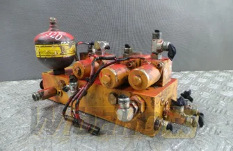 Zestaw zaworów Caterpillar 320 